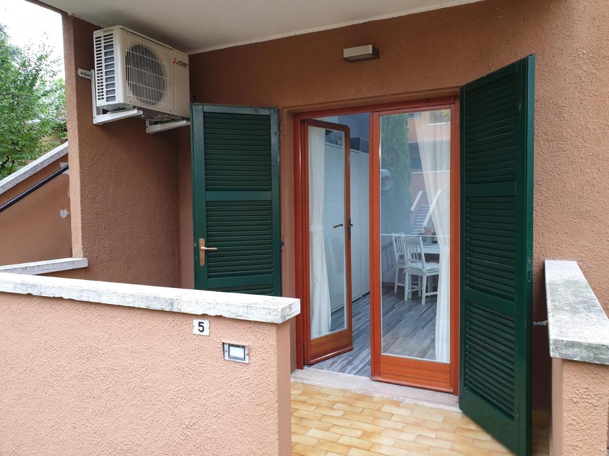 Azur Apartment Sirmione Exterior photo