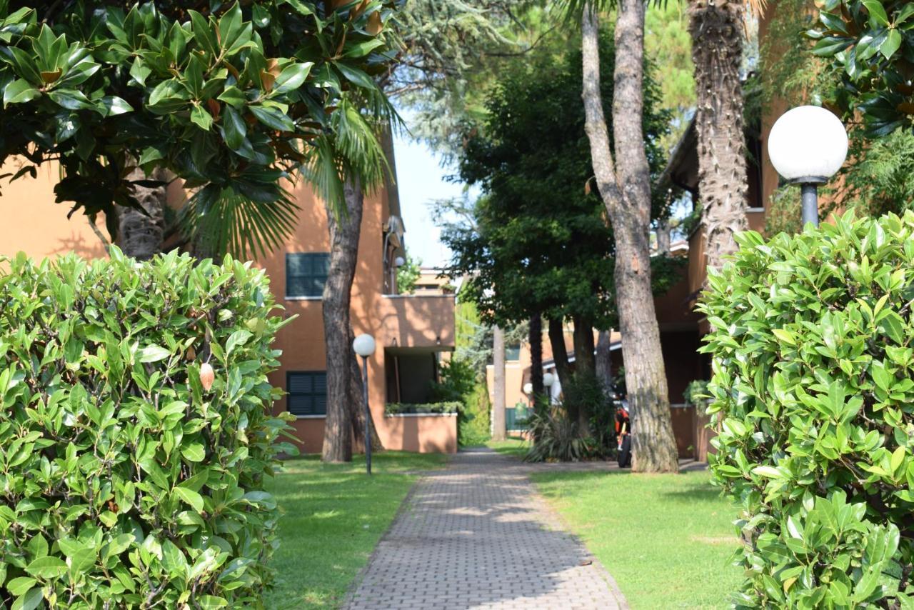 Azur Apartment Sirmione Exterior photo